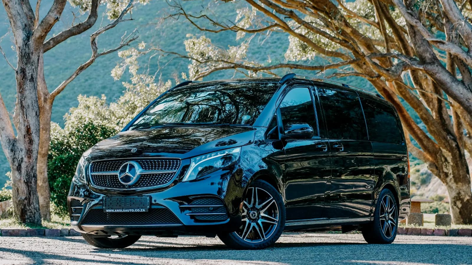 Mercedes-Benz V-Class — Front view, Cape Town