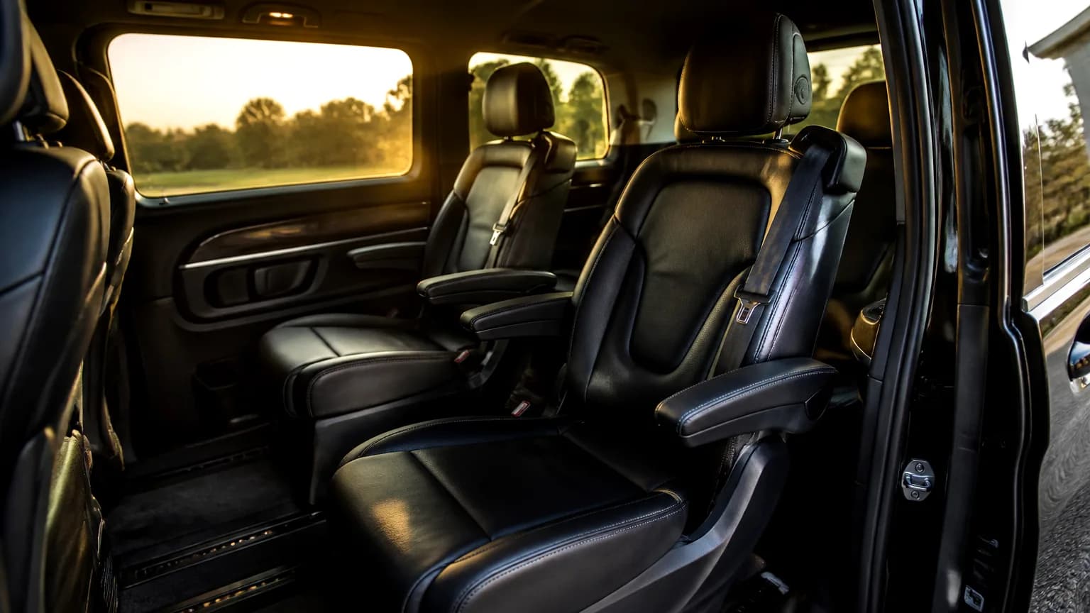 Mercedes-Benz Vito — Passenger cabin view, Cape Town
